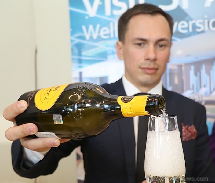 Oficiāli 16.05.2019 tiek atklāta viena no skaistākajām Rīgas 4 zvaigžņu viesnīcām - «Wellton Riverside SPA Hotel» Oficiāli 16.05.2019 tiek atklāta viena no skaistākajām Rīgas 4 zvaigžņu viesnīcām - «Wellton Riverside SPA Hotel» 254089