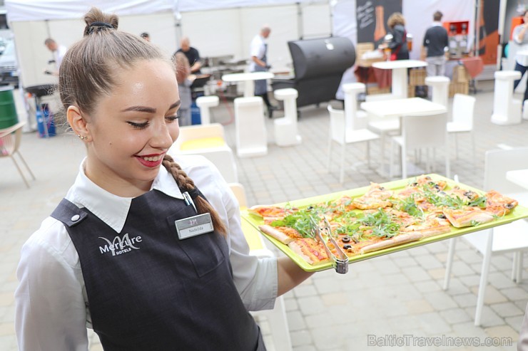 Rīgas 4 zvaigžņu viesnīca «Mercure Riga Centre» 17.05.2019 ar bagātīgu mielastu atzīmē 5 gadu jubileju Rīgas 4 zvaigžņu viesnīca «Mercure Riga Centre» 17.05.2019 ar bagātīgu mielastu atzīmē 5 gadu jubileju 254214