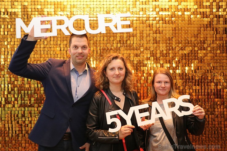 Rīgas 4 zvaigžņu viesnīca «Mercure Riga Centre» 17.05.2019 ar bagātīgu mielastu atzīmē 5 gadu jubileju Rīgas 4 zvaigžņu viesnīca «Mercure Riga Centre» 17.05.2019 ar bagātīgu mielastu atzīmē 5 gadu jubileju 254252