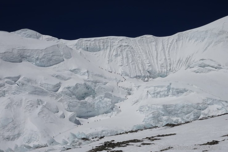 Tūroperatora Alida Tūrs valdes priekšsēdētājs Arno Ter-Saakovs piepildījis savu sapni un sasniedzis pasaules augstāko virsotni Everestu Tūroperatora Alida Tūrs valdes priekšsēdētājs Arno Ter-Saakovs piepildījis savu sapni un sasniedzis pasaules augstāko virsotni Everestu 254648