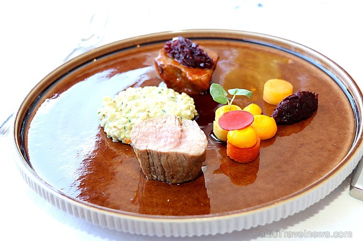 «Schwarzreiter» garša no Michelin pavāres Maike Menzel ir baudāma 2 dienas Rīgā - restorānā «Stage22» «Schwarzreiter» garša no Michelin pavāres Maike Menzel ir baudāma 2 dienas Rīgā - restorānā «Stage22» 254702