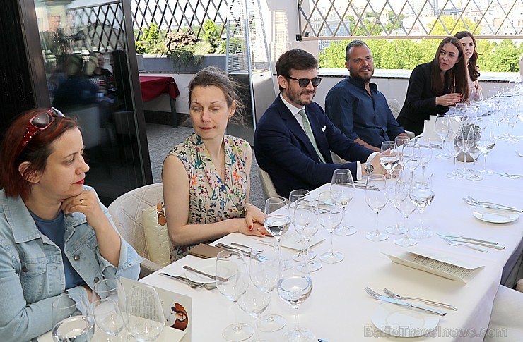 «Schwarzreiter» garša no Michelin pavāres Maike Menzel ir baudāma 2 dienas Rīgā - restorānā «Stage22» «Schwarzreiter» garša no Michelin pavāres Maike Menzel ir baudāma 2 dienas Rīgā - restorānā «Stage22» 254719