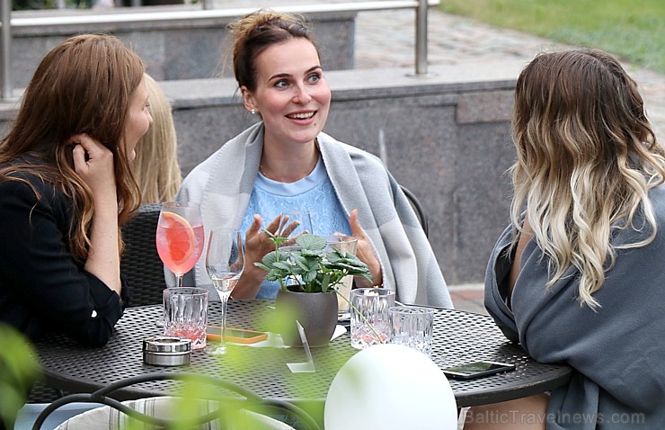 Rīgas viesnīcas «Radisson Blu Rīdzene Hotel» restorāns «Piramīda» 23.05.2019 atklāj vasaras terasi Rīgas viesnīcas «Radisson Blu Rīdzene Hotel» restorāns «Piramīda» 23.05.2019 atklāj vasaras terasi 254749