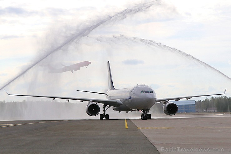 Rīgā 24.05.2019 pirmo reizi ierodas tūristi no Dienvidkorejas ar tiešo «Korean Air» čarterlidojumu Rīgā 24.05.2019 pirmo reizi ierodas tūristi no Dienvidkorejas ar tiešo «Korean Air» čarterlidojumu 254929