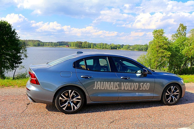 Travelnews.lv apceļo Latgali ar jauno un 250 zirgspēku «Volvo S60 R-desing T5 FWD» 255077