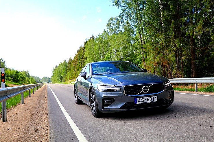 Travelnews.lv apceļo Latgali ar jauno un 250 zirgspēku «Volvo S60 R-desing T5 FWD» 255078