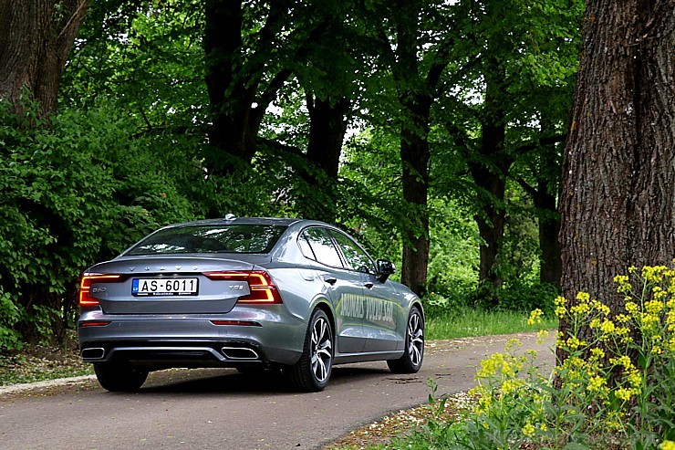 Travelnews.lv apceļo Latgali ar jauno un 250 zirgspēku «Volvo S60 R-desing T5 FWD» 255095