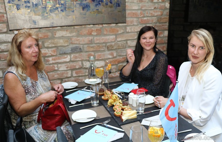 Tūroperators «TUI Latvija» viesnīcā «Pullman Riga Old Town» prezentē Spānijas naktsmītnes ceļojumu aģentiem Tūroperators «TUI Latvija» viesnīcā «Pullman Riga Old Town» prezentē Spānijas naktsmītnes ceļojumu aģentiem 255555