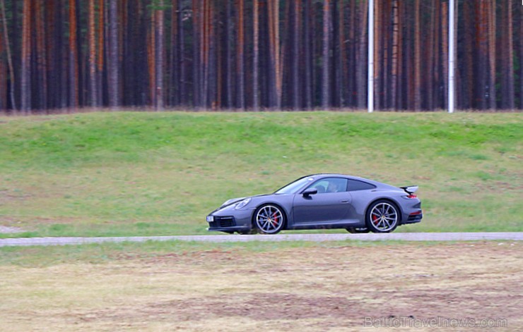 Travelnews.lv piedalās «Porsche Road Tour 2019» un izbauda 10 spēkratu spējas dažādos apstākļos 255639