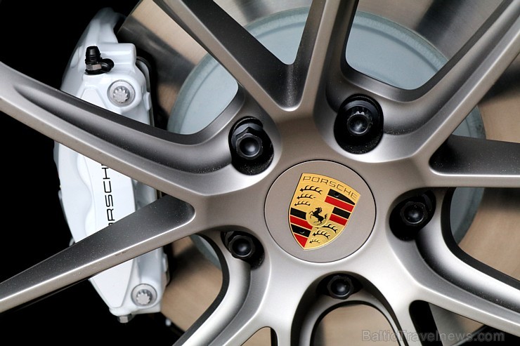 Travelnews.lv piedalās «Porsche Road Tour 2019» un izbauda 10 spēkratu spējas dažādos apstākļos 255696