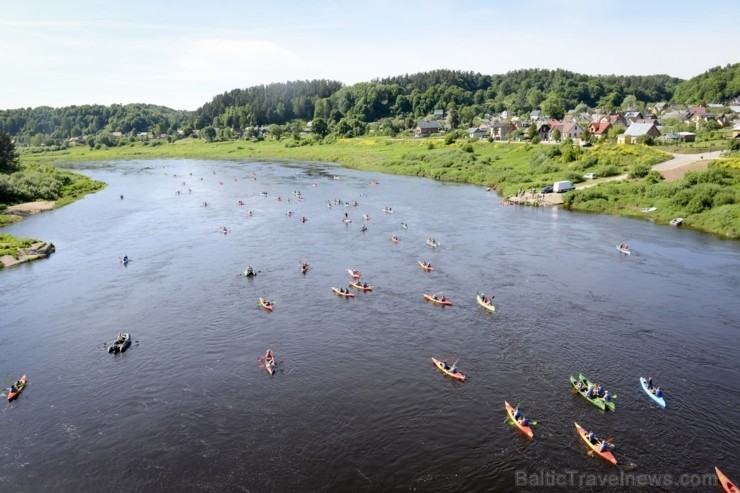Aizsargājamo ainavu apvidū Augšdaugava notika pasākums Lielais plosts 2019, kas aktīvās atpūtas cienītāju vidū jau ir kļuvis iecienīts un tuvs Aizsargājamo ainavu apvidū Augšdaugava notika pasākums Lielais plosts 2019, kas aktīvās atpūtas cienītāju vidū jau ir kļuvis iecienīts un tuvs 255898