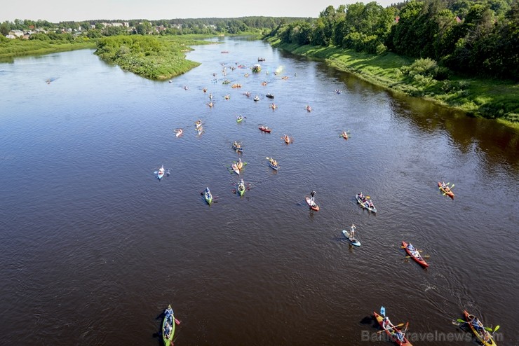 Aizsargājamo ainavu apvidū Augšdaugava notika pasākums Lielais plosts 2019, kas aktīvās atpūtas cienītāju vidū jau ir kļuvis iecienīts un tuvs Aizsargājamo ainavu apvidū Augšdaugava notika pasākums Lielais plosts 2019, kas aktīvās atpūtas cienītāju vidū jau ir kļuvis iecienīts un tuvs 255920