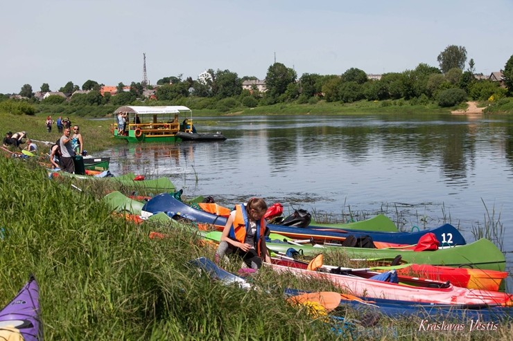 Aizsargājamo ainavu apvidū Augšdaugava notika pasākums Lielais plosts 2019, kas aktīvās atpūtas cienītāju vidū jau ir kļuvis iecienīts un tuvs Aizsargājamo ainavu apvidū Augšdaugava notika pasākums Lielais plosts 2019, kas aktīvās atpūtas cienītāju vidū jau ir kļuvis iecienīts un tuvs 255924
