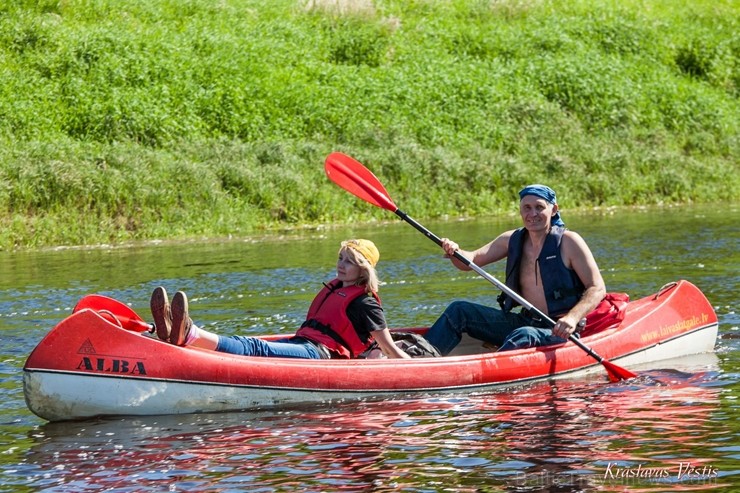 Aizsargājamo ainavu apvidū Augšdaugava notika pasākums Lielais plosts 2019, kas aktīvās atpūtas cienītāju vidū jau ir kļuvis iecienīts un tuvs Aizsargājamo ainavu apvidū Augšdaugava notika pasākums Lielais plosts 2019, kas aktīvās atpūtas cienītāju vidū jau ir kļuvis iecienīts un tuvs 255949