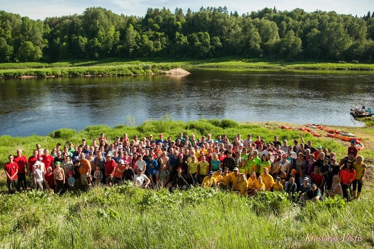Aizsargājamo ainavu apvidū Augšdaugava notika pasākums Lielais plosts 2019, kas aktīvās atpūtas cienītāju vidū jau ir kļuvis iecienīts un tuvs Aizsargājamo ainavu apvidū Augšdaugava notika pasākums Lielais plosts 2019, kas aktīvās atpūtas cienītāju vidū jau ir kļuvis iecienīts un tuvs 255950