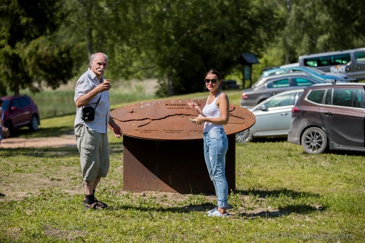 Ar krāšņu svētku atklāšanas programmu Alūksnes pusē atklātas Veclaicenes aizsargājamo ainavu apvidū izveidotās Dabas mājas un pašapkalpošanās tūrisma Ar krāšņu svētku atklāšanas programmu Alūksnes pusē atklātas Veclaicenes aizsargājamo ainavu apvidū izveidotās Dabas mājas un pašapkalpošanās tūrisma 256743