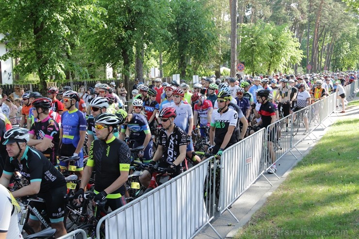 Jūrmalā norisinājās jau 9. Jūrmalas velomaratons, kas ir viens apmeklētākajiem velo pasākumiem Latvijā un pulcēja vairāk kā 2500 pasākuma apmeklētājus Jūrmalā norisinājās jau 9. Jūrmalas velomaratons, kas ir viens apmeklētākajiem velo pasākumiem Latvijā un pulcēja vairāk kā 2500 pasākuma apmeklētājus 256914