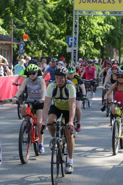 Jūrmalā norisinājās jau 9. Jūrmalas velomaratons, kas ir viens apmeklētākajiem velo pasākumiem Latvijā un pulcēja vairāk kā 2500 pasākuma apmeklētājus Jūrmalā norisinājās jau 9. Jūrmalas velomaratons, kas ir viens apmeklētākajiem velo pasākumiem Latvijā un pulcēja vairāk kā 2500 pasākuma apmeklētājus 256915