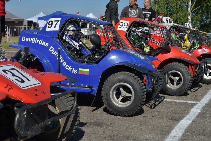 Rallijkrosa čempionāta 2. posms Salas novada Biržos pulcēja lielu skaitu sportistu un atbalstītāju, garantējot īpašu autosporta piepildītu brīvdienu Rallijkrosa čempionāta 2. posms Salas novada Biržos pulcēja lielu skaitu sportistu un atbalstītāju, garantējot īpašu autosporta piepildītu brīvdienu 257046