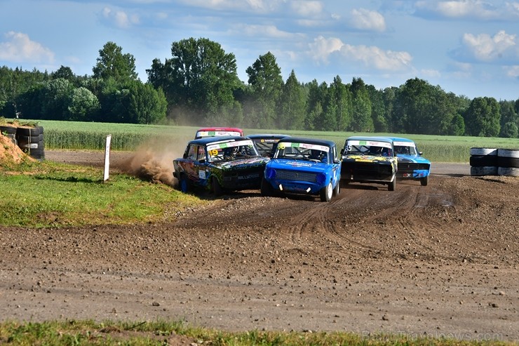 Rallijkrosa čempionāta 2. posms Salas novada Biržos pulcēja lielu skaitu sportistu un atbalstītāju, garantējot īpašu autosporta piepildītu brīvdienu Rallijkrosa čempionāta 2. posms Salas novada Biržos pulcēja lielu skaitu sportistu un atbalstītāju, garantējot īpašu autosporta piepildītu brīvdienu 257084