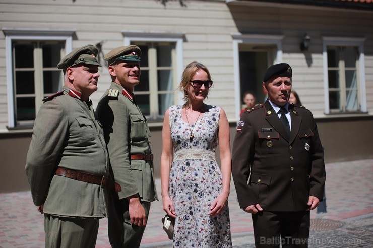 Cēsīs ar plašu pasākumu programmu 22.06.2019 svinēja Latvijas Uzvaras dienu, atceroties Cēsu kauju notikumus pirms 100 gadiem Cēsīs ar plašu pasākumu programmu 22.06.2019 svinēja Latvijas Uzvaras dienu, atceroties Cēsu kauju notikumus pirms 100 gadiem 257528