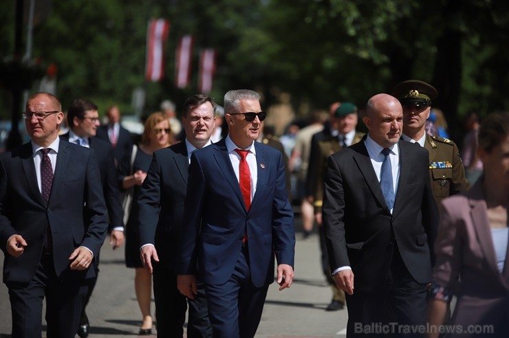 Pirms 100 gadiem Latvijas valsts pastāvēšana tika izcīnīta Neatkarības kara laikā, kad Ziemeļlatvijas frontes līnijā latviešu un igauņu karaspēki pie Pirms 100 gadiem Latvijas valsts pastāvēšana tika izcīnīta Neatkarības kara laikā, kad Ziemeļlatvijas frontes līnijā latviešu un igauņu karaspēki pie 257560
