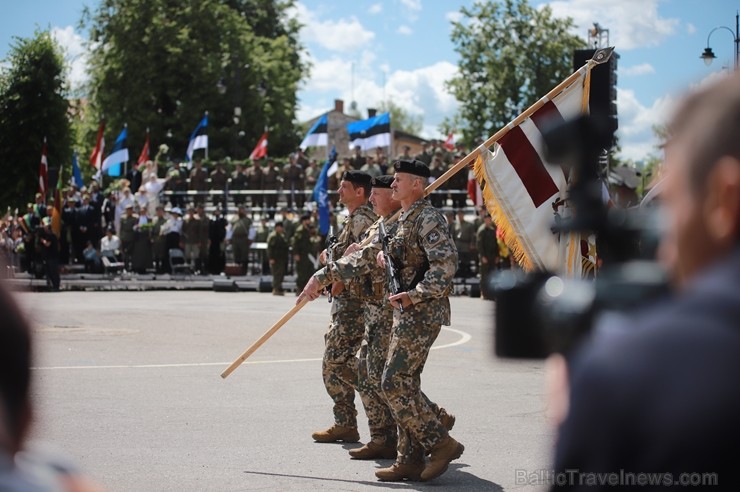 Pirms 100 gadiem Latvijas valsts pastāvēšana tika izcīnīta Neatkarības kara laikā, kad Ziemeļlatvijas frontes līnijā latviešu un igauņu karaspēki pie Pirms 100 gadiem Latvijas valsts pastāvēšana tika izcīnīta Neatkarības kara laikā, kad Ziemeļlatvijas frontes līnijā latviešu un igauņu karaspēki pie 257565