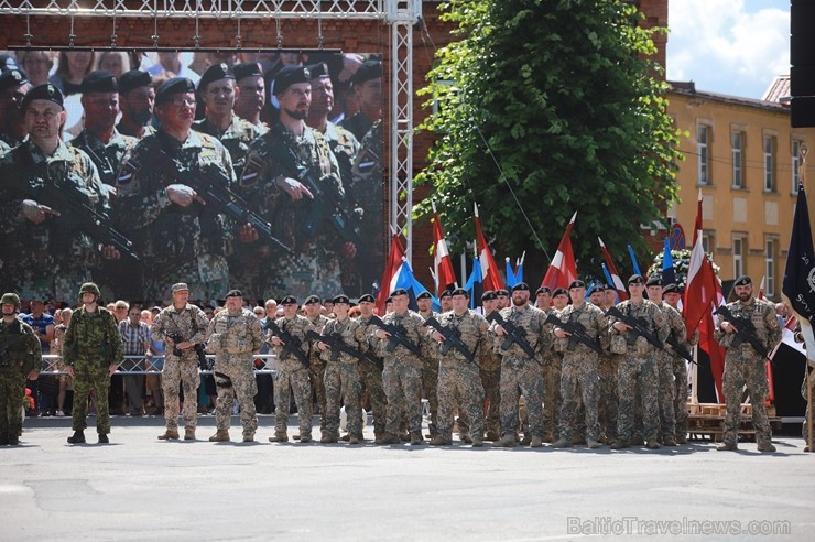 Pirms 100 gadiem Latvijas valsts pastāvēšana tika izcīnīta Neatkarības kara laikā, kad Ziemeļlatvijas frontes līnijā latviešu un igauņu karaspēki pie Pirms 100 gadiem Latvijas valsts pastāvēšana tika izcīnīta Neatkarības kara laikā, kad Ziemeļlatvijas frontes līnijā latviešu un igauņu karaspēki pie 257569