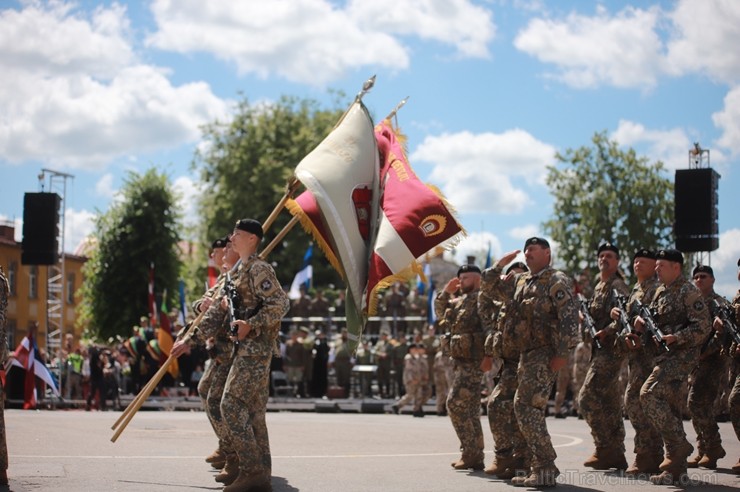 Pirms 100 gadiem Latvijas valsts pastāvēšana tika izcīnīta Neatkarības kara laikā, kad Ziemeļlatvijas frontes līnijā latviešu un igauņu karaspēki pie Pirms 100 gadiem Latvijas valsts pastāvēšana tika izcīnīta Neatkarības kara laikā, kad Ziemeļlatvijas frontes līnijā latviešu un igauņu karaspēki pie 257599