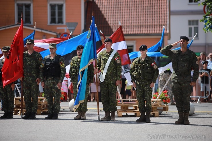 Pirms 100 gadiem Latvijas valsts pastāvēšana tika izcīnīta Neatkarības kara laikā, kad Ziemeļlatvijas frontes līnijā latviešu un igauņu karaspēki pie Pirms 100 gadiem Latvijas valsts pastāvēšana tika izcīnīta Neatkarības kara laikā, kad Ziemeļlatvijas frontes līnijā latviešu un igauņu karaspēki pie 257602