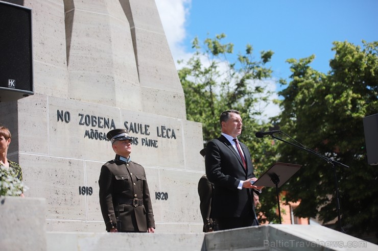 Pirms 100 gadiem Latvijas valsts pastāvēšana tika izcīnīta Neatkarības kara laikā, kad Ziemeļlatvijas frontes līnijā latviešu un igauņu karaspēki pie Pirms 100 gadiem Latvijas valsts pastāvēšana tika izcīnīta Neatkarības kara laikā, kad Ziemeļlatvijas frontes līnijā latviešu un igauņu karaspēki pie 257658