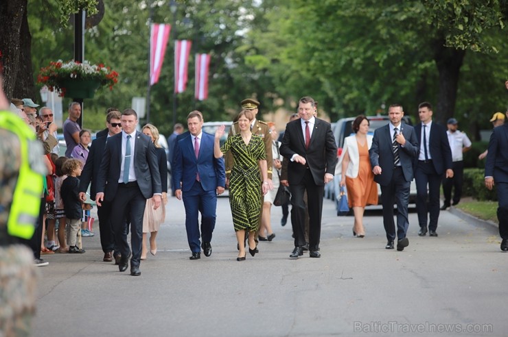 Pirms 100 gadiem Latvijas valsts pastāvēšana tika izcīnīta Neatkarības kara laikā, kad Ziemeļlatvijas frontes līnijā latviešu un igauņu karaspēki pie Pirms 100 gadiem Latvijas valsts pastāvēšana tika izcīnīta Neatkarības kara laikā, kad Ziemeļlatvijas frontes līnijā latviešu un igauņu karaspēki pie 257660