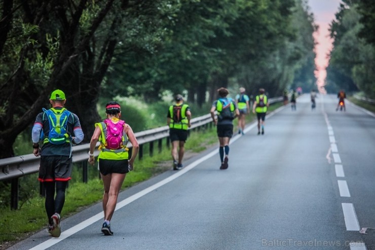Vēsturiskais 107 km skrējiensoļojums Rīga - Valmiera šogad atzīmē 30 gadu jubileju. Pirmais skrējiens norisinājās 1989. gadā - trīs dienas pēc leģendā Vēsturiskais 107 km skrējiensoļojums Rīga - Valmiera šogad atzīmē 30 gadu jubileju. Pirmais skrējiens norisinājās 1989. gadā - trīs dienas pēc leģendā 257872