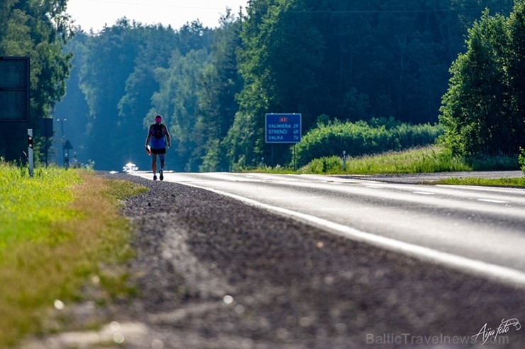 Vēsturiskais 107 km skrējiensoļojums Rīga - Valmiera šogad atzīmē 30 gadu jubileju. Pirmais skrējiens norisinājās 1989. gadā - trīs dienas pēc leģendā Vēsturiskais 107 km skrējiensoļojums Rīga - Valmiera šogad atzīmē 30 gadu jubileju. Pirmais skrējiens norisinājās 1989. gadā - trīs dienas pēc leģendā 257886