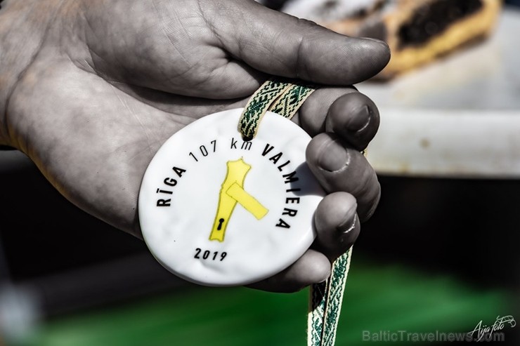 Vēsturiskais 107 km skrējiensoļojums Rīga - Valmiera šogad atzīmē 30 gadu jubileju. Pirmais skrējiens norisinājās 1989. gadā - trīs dienas pēc leģendā Vēsturiskais 107 km skrējiensoļojums Rīga - Valmiera šogad atzīmē 30 gadu jubileju. Pirmais skrējiens norisinājās 1989. gadā - trīs dienas pēc leģendā 257893