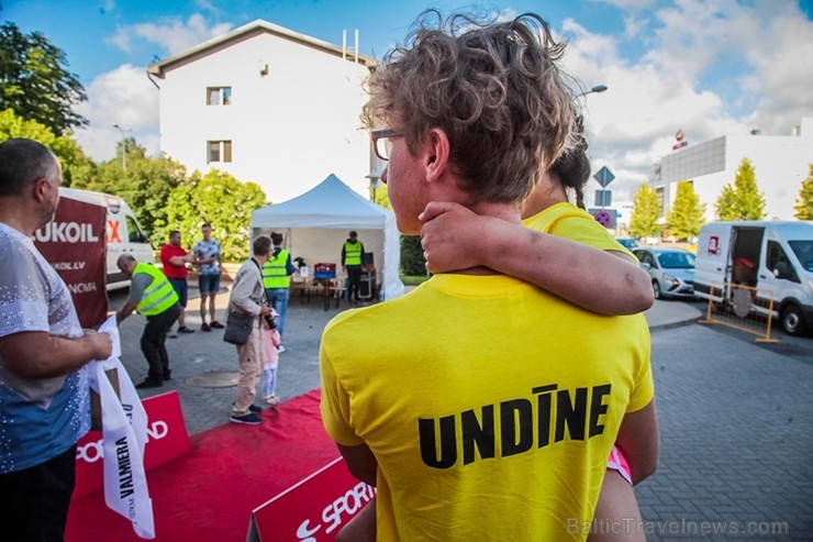 Vēsturiskais 107 km skrējiensoļojums Rīga - Valmiera šogad atzīmē 30 gadu jubileju. Pirmais skrējiens norisinājās 1989. gadā - trīs dienas pēc leģendā Vēsturiskais 107 km skrējiensoļojums Rīga - Valmiera šogad atzīmē 30 gadu jubileju. Pirmais skrējiens norisinājās 1989. gadā - trīs dienas pēc leģendā 257907