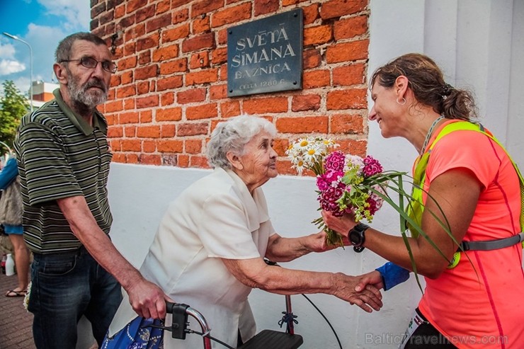 Vēsturiskais 107 km skrējiensoļojums Rīga - Valmiera šogad atzīmē 30 gadu jubileju. Pirmais skrējiens norisinājās 1989. gadā - trīs dienas pēc leģendā Vēsturiskais 107 km skrējiensoļojums Rīga - Valmiera šogad atzīmē 30 gadu jubileju. Pirmais skrējiens norisinājās 1989. gadā - trīs dienas pēc leģendā 257911
