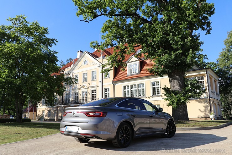 Travelnews.lv apceļo Latviju ar jauno «Renault Talisman» 259105