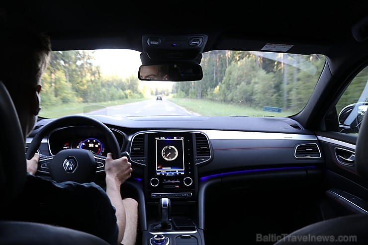 Travelnews.lv apceļo Latviju ar jauno «Renault Talisman» 259135