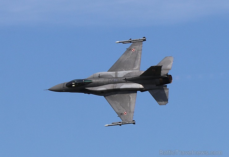 Tukumā 2019.gada 20. un 21.jūlijā kuplā skaitā pulcējas avio šova cienītāji uz «Wings Over Baltics Airshow 2019» Tukumā 2019.gada 20. un 21.jūlijā kuplā skaitā pulcējas avio šova cienītāji uz «Wings Over Baltics Airshow 2019» 259492
