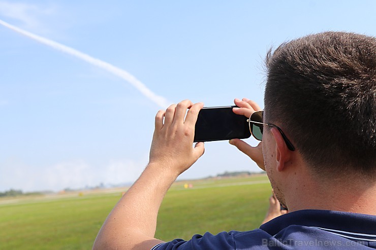 Tukumā 2019.gada 20. un 21.jūlijā kuplā skaitā pulcējas avio šova cienītāji uz «Wings Over Baltics Airshow 2019» Tukumā 2019.gada 20. un 21.jūlijā kuplā skaitā pulcējas avio šova cienītāji uz «Wings Over Baltics Airshow 2019» 259498