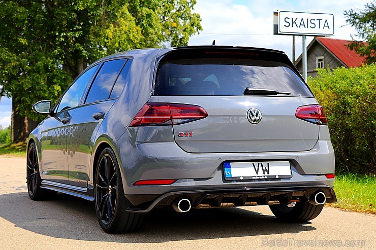 Travelnews.lv apceļo Latviju ar jauno un jaudīgo «VW Golf GTI TRC» 260961