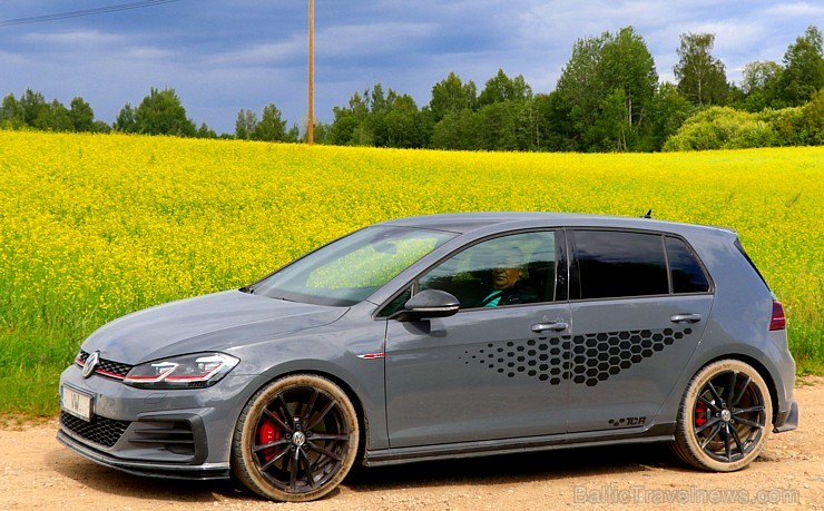 Travelnews.lv apceļo Latviju ar jauno un jaudīgo «VW Golf GTI TRC» 260962