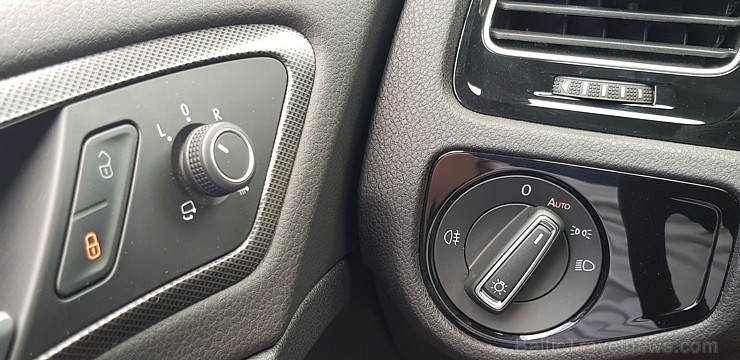 Travelnews.lv apceļo Latviju ar jauno un jaudīgo «VW Golf GTI TRC» 260993