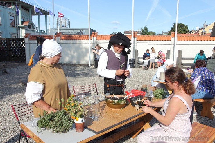 Ar daudzveidīgu svētku programmu un ne vienu vien muzikālu pārsteigumu svin Ventspils pilsētas svētkus Ar daudzveidīgu svētku programmu un ne vienu vien muzikālu pārsteigumu svin Ventspils pilsētas svētkus 261309