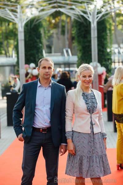 Dzintaru koncertzālē Jūrmalā Balkānu enerģija ar pozitīvu emociju vilni pārņēma visus festivāla Dzintaru koncertzālē Jūrmalā Balkānu enerģija ar pozitīvu emociju vilni pārņēma visus festivāla