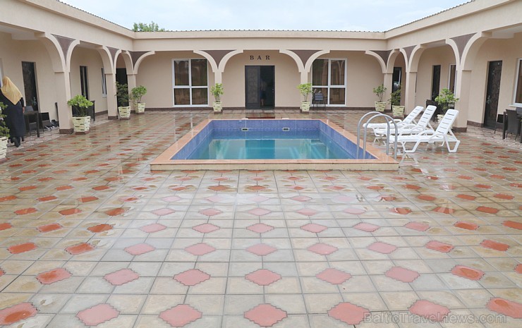 Travelnews.lv pusdieno Tsqaltubo pilsētas viesnīcas «Hotel Oasis Villa» restorānā. Atbalsta: Georgia.travel Travelnews.lv pusdieno Tsqaltubo pilsētas viesnīcas «Hotel Oasis Villa» restorānā. Atbalsta: Georgia.travel 261481