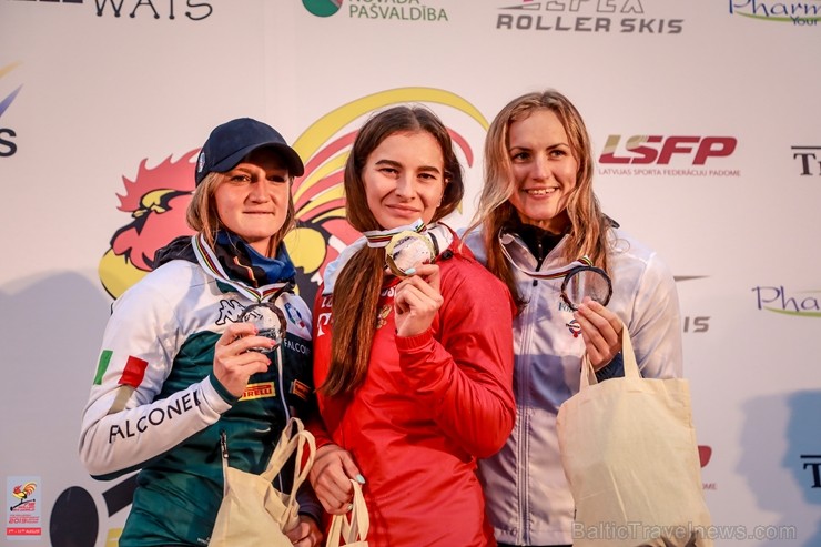 Madonā norisinās pasaules čempionāts distanču slēpošanas vasaras paveidā rollerslēpošanā, kas pulcē teju 170 dalībnieku no 15 pasaules valstīm Madonā norisinās pasaules čempionāts distanču slēpošanas vasaras paveidā rollerslēpošanā, kas pulcē teju 170 dalībnieku no 15 pasaules valstīm 261517