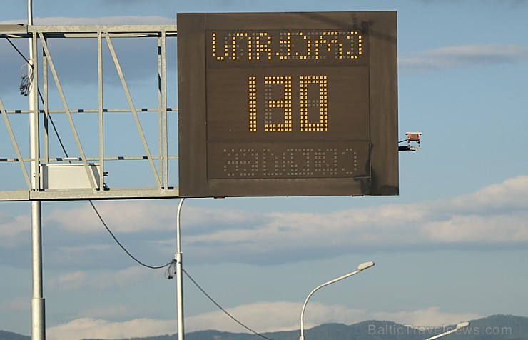 Travelnews.lv izbrauc Gruzijas autostrādes, kalnu asfalta ceļus un vēro dažādos žogu vārtus 262158