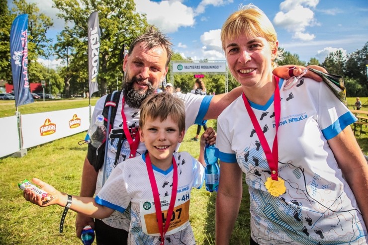Orientēšanās entuzaisti, sportisti, ģimenes, bērni, jaunieši un aktīvi cilvēki pulcējās vienā no Vidzemes skaistākajām pilsētām – Valmierā, lai baudīt 263120